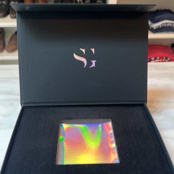 Stephanie Gottlieb Gift Box - Picture 3 of 5